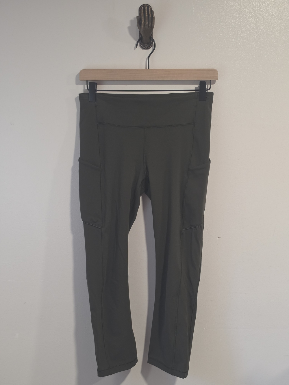 lululemon athletica Olive Green Speed Up Mid Rise Crop Legging Size 6